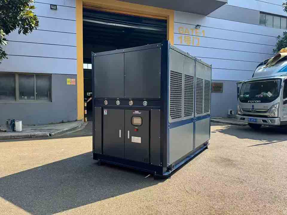 新材料行業生產控溫用制冷機組